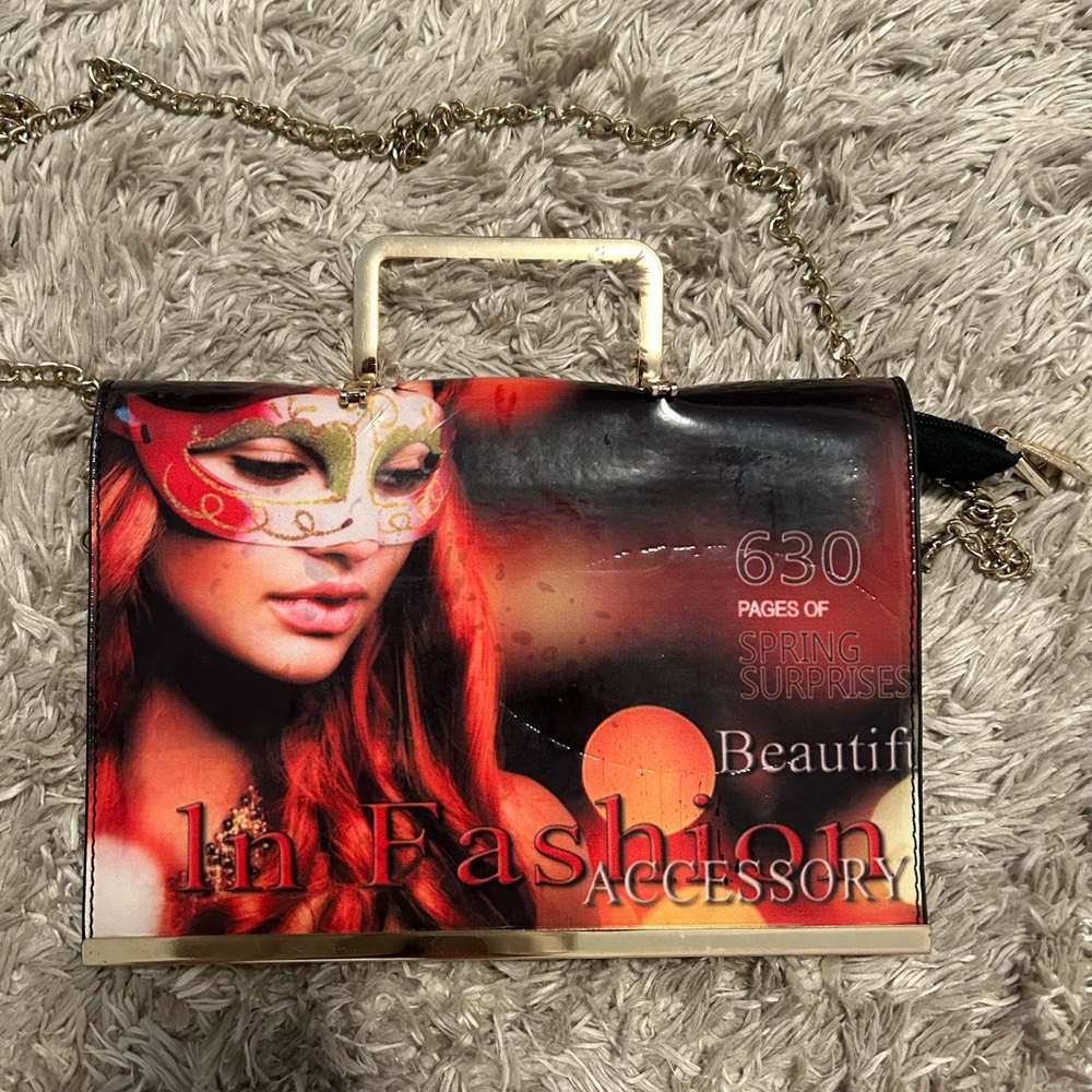 Magazine vintage clutch